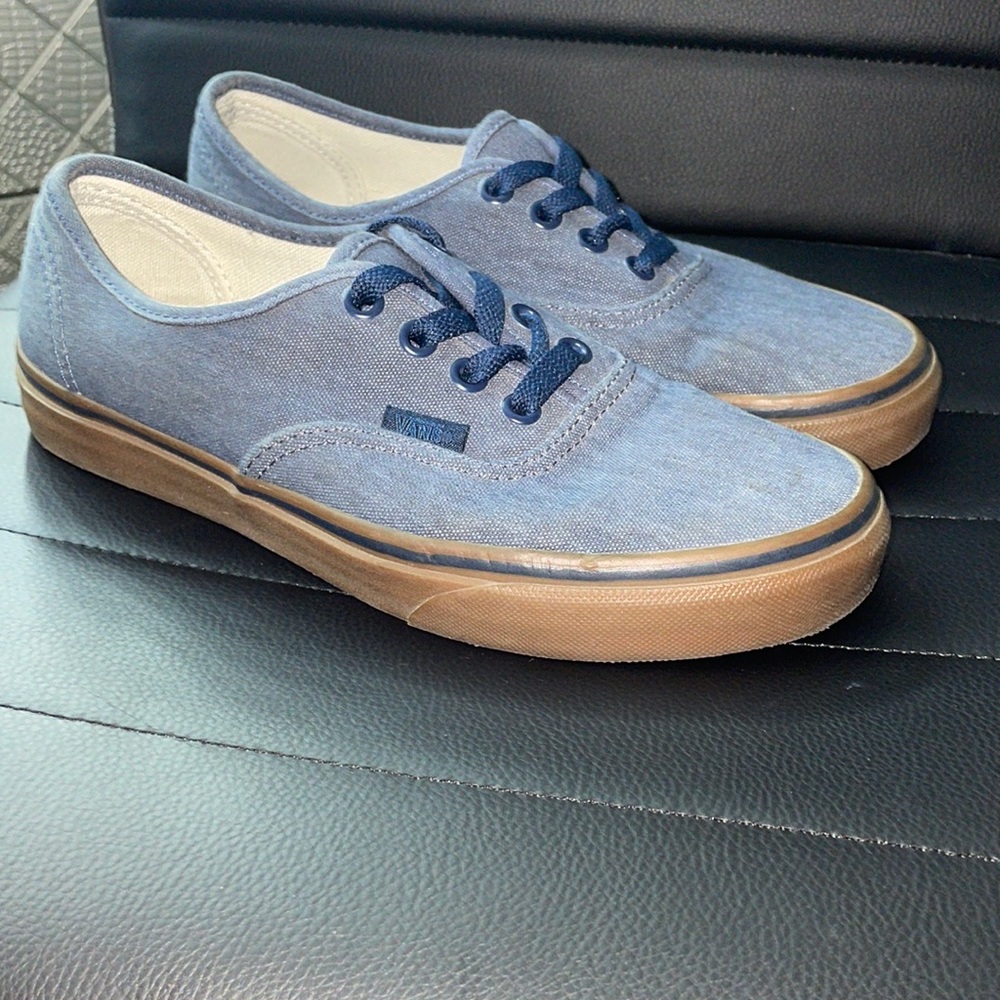 COPY - VANS EUC Chambray Denim Washed Gum Sole Low Top Sneakers Men's US Size 7…